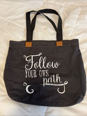 Thirty One Wander Tote Shoulder Bag Follow Your Own Path Inspirational Grey